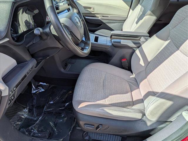 Used 2023 Toyota Sienna LE FWD image 15