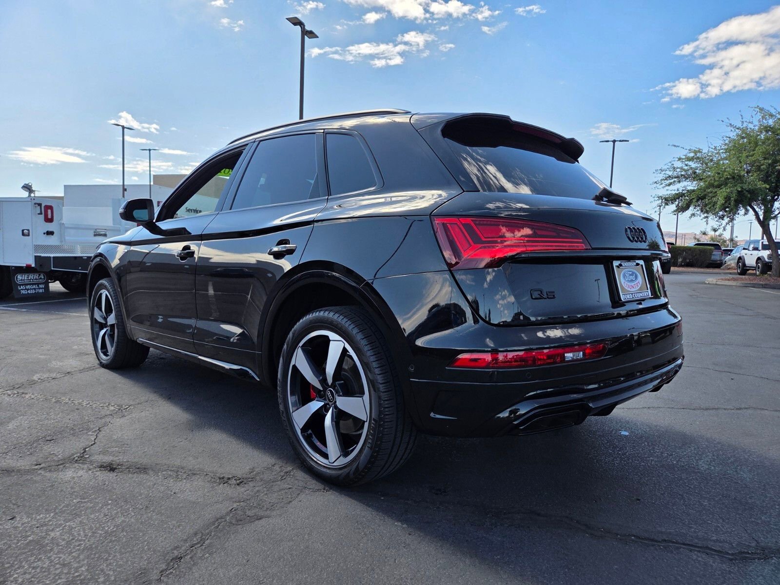 Used 2024 Audi Q5 2.0T Prestige w/ Prestige Package AWD/4WD image 4