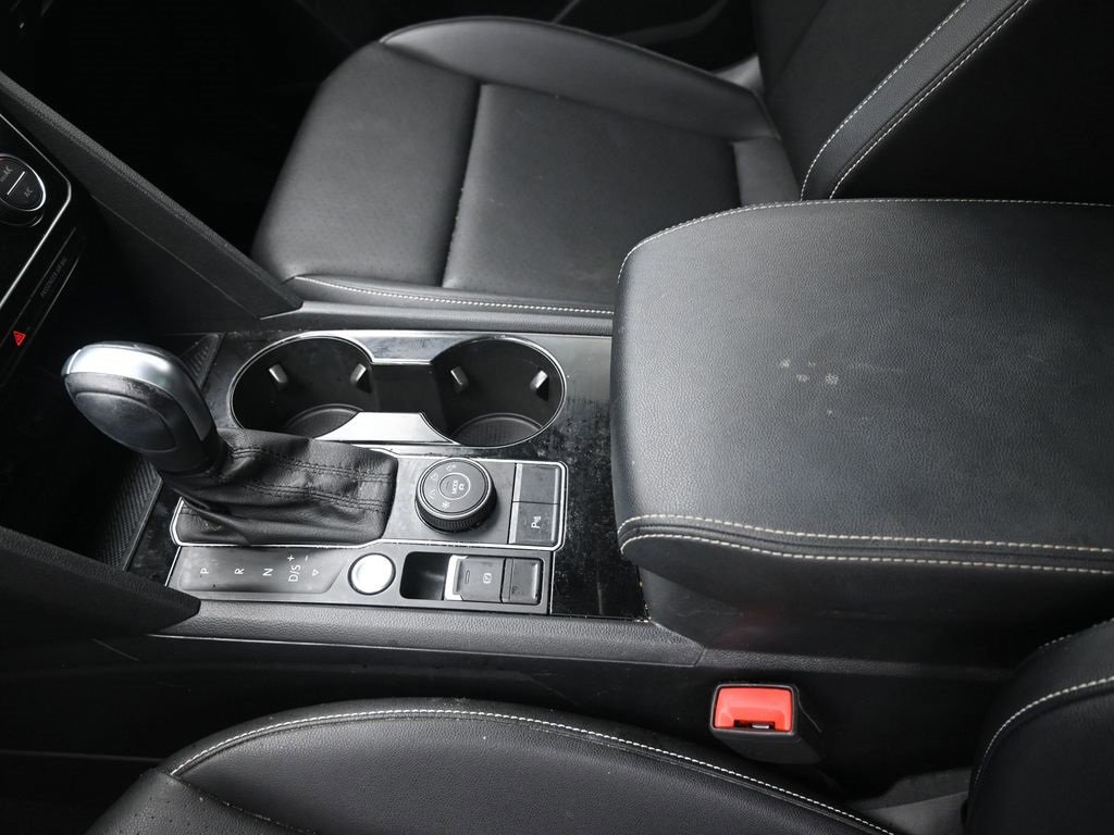 Used 2020 Volkswagen Atlas Cross Sport SEL image 24