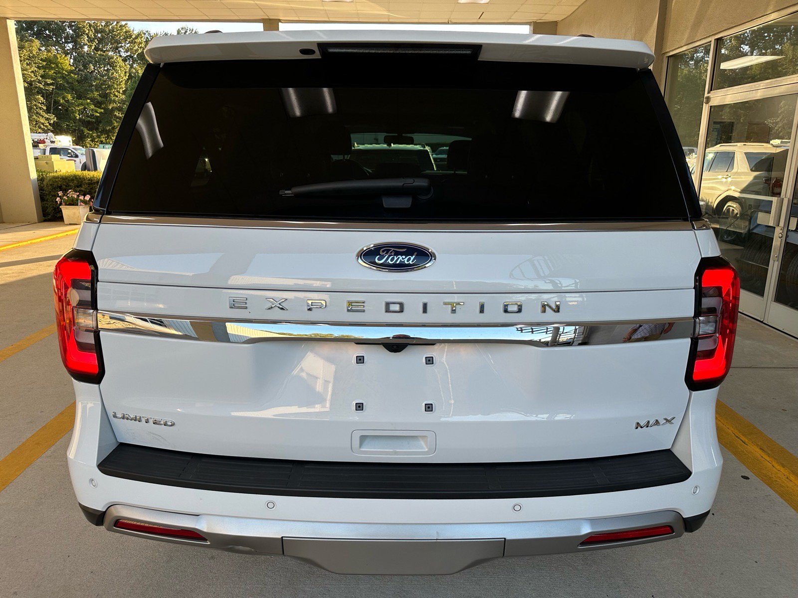 Certified 2024 Ford Expedition Max Limited AWD/4WD image 11