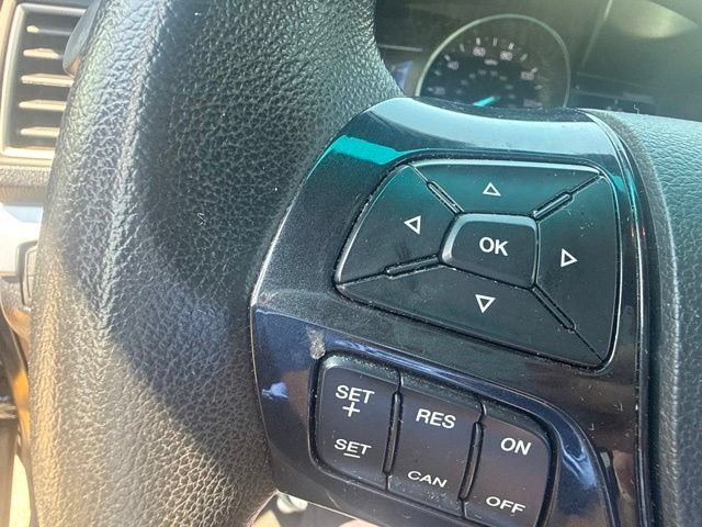 Certified 2017 Ford Explorer XLT w/ Equipment Group 202A FWD image 40