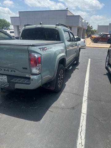 Used 2023 Toyota Tacoma TRD Sport w/ Technology Package RWD image 3