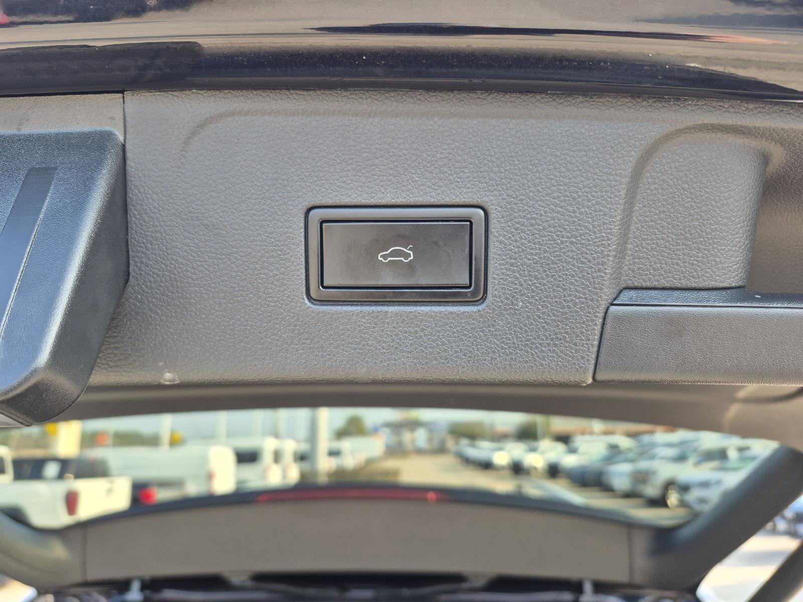 Used 2019 Volkswagen Atlas SE image 8