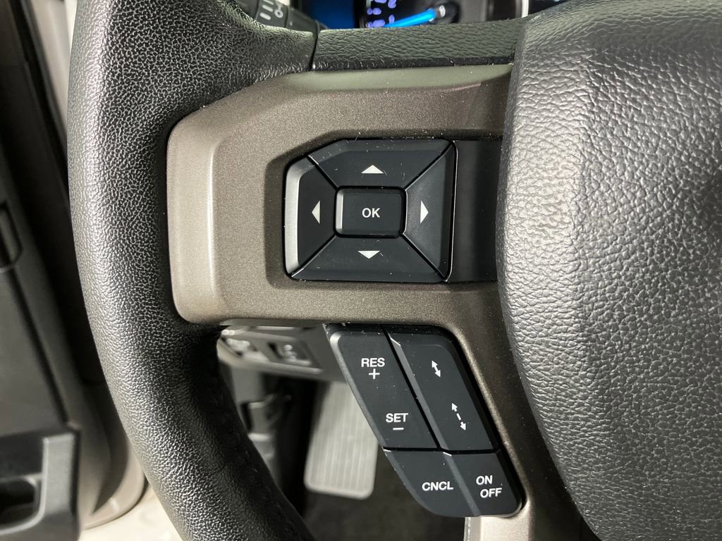 Certified 2018 Ford Expedition Max XLT w/ Equipment Group 202A image 17