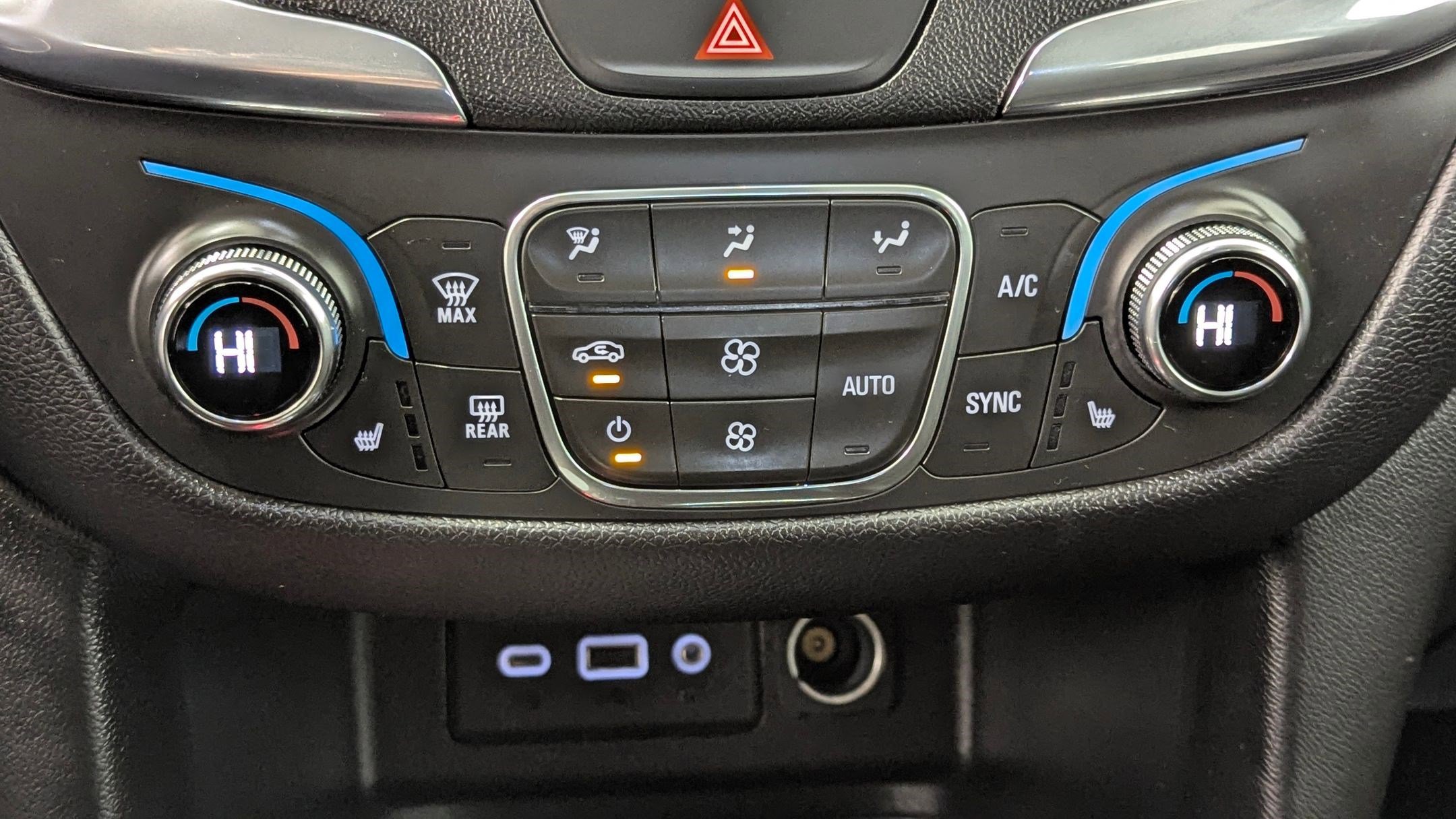 Used 2020 Chevrolet Equinox LT image 28