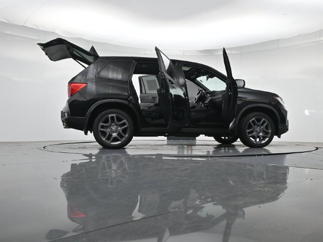 Used 2023 Honda Passport EX-L image 47