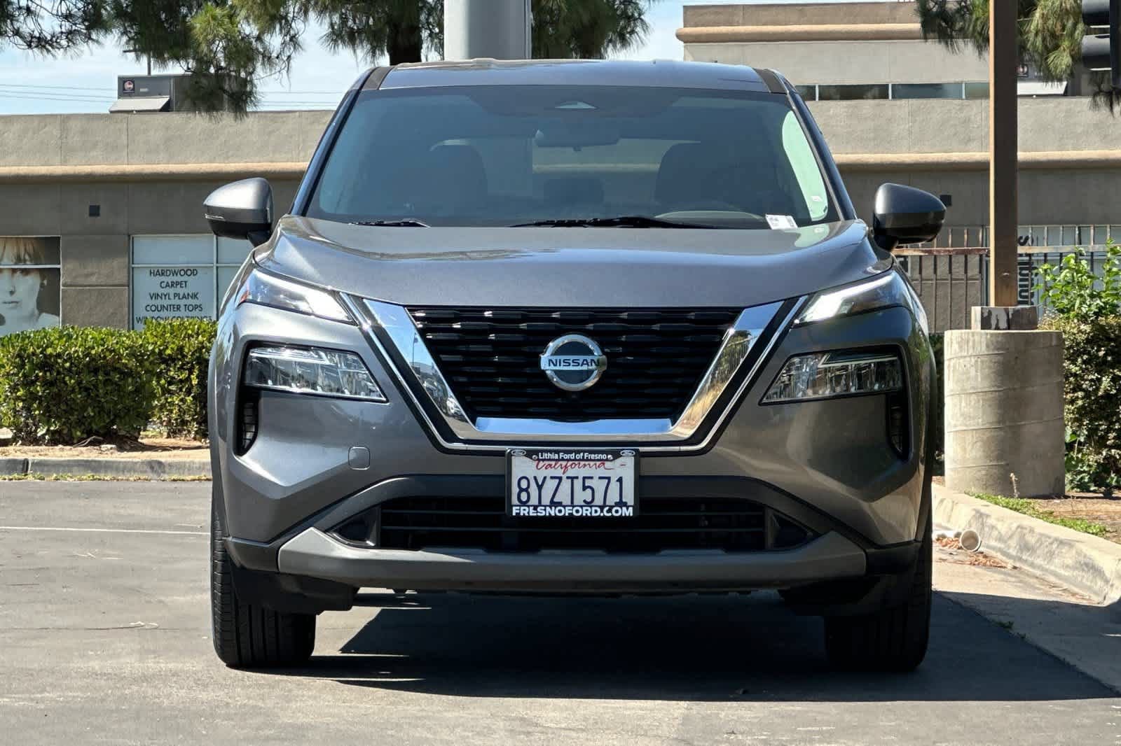 Used 2021 Nissan Rogue SV FWD image 11