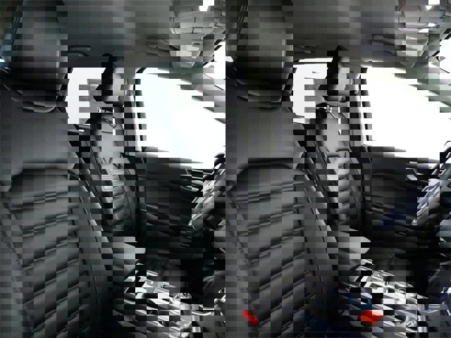 Certified 2023 Ford Edge SEL image 11