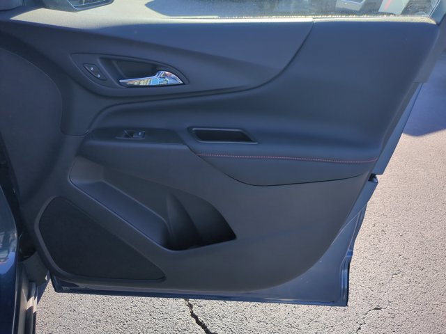 Used 2024 Chevrolet Equinox RS FWD image 32
