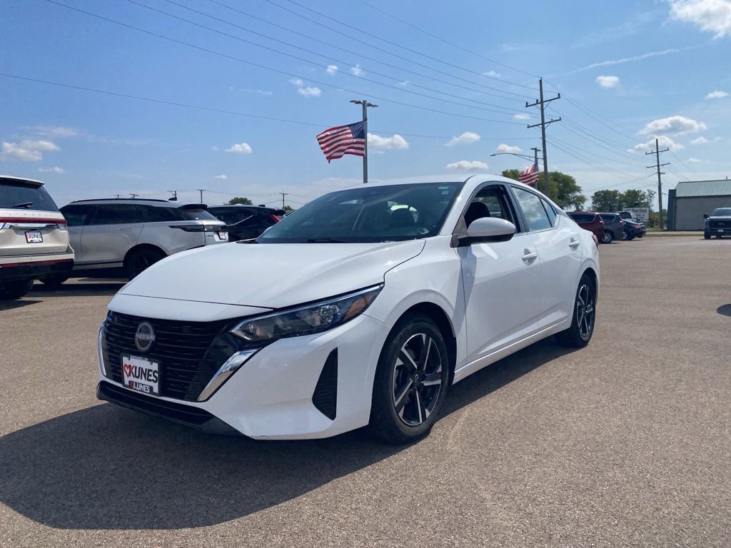 Used 2024 Nissan Sentra SV image 9