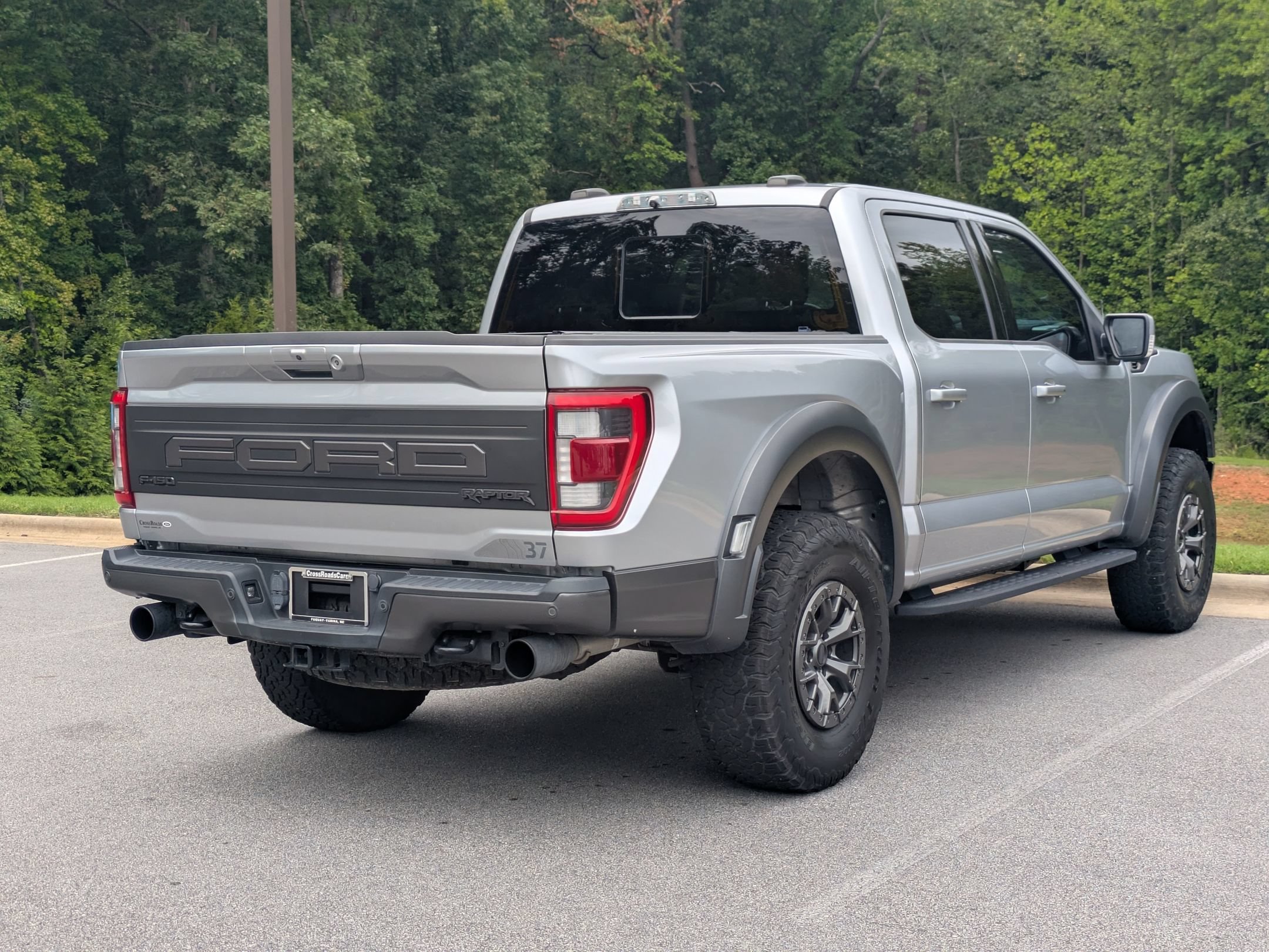 Certified 2023 Ford F150 Raptor w/ Raptor 37 Performance Package AWD/4WD image 3