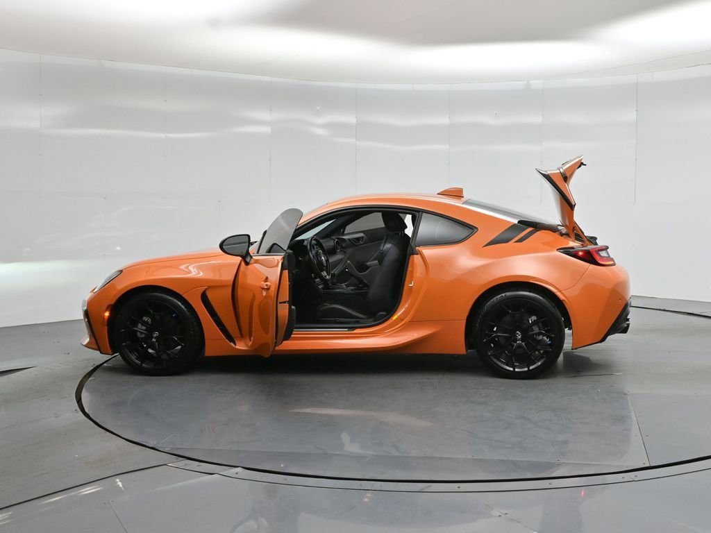 Used 2023 Toyota GR86 10th Anniversary SE RWD image 33