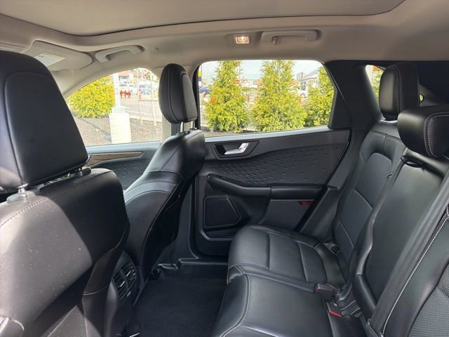 Certified 2020 Ford Escape Titanium image 21