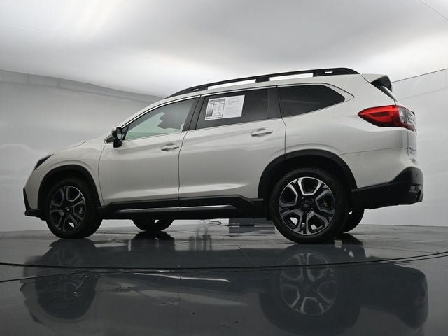Used 2023 Subaru Ascent Limited AWD/4WD image 36