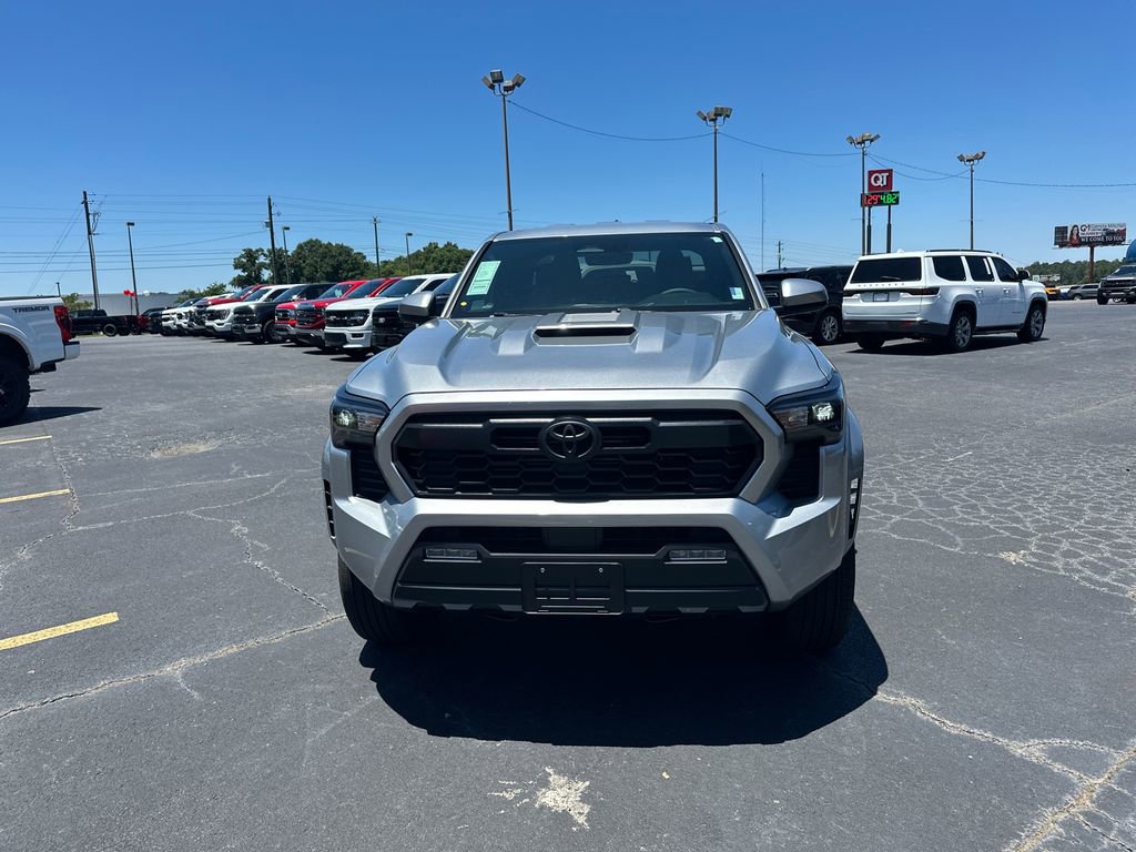 Used 2025 Toyota Tacoma TRD Sport AWD/4WD video 2