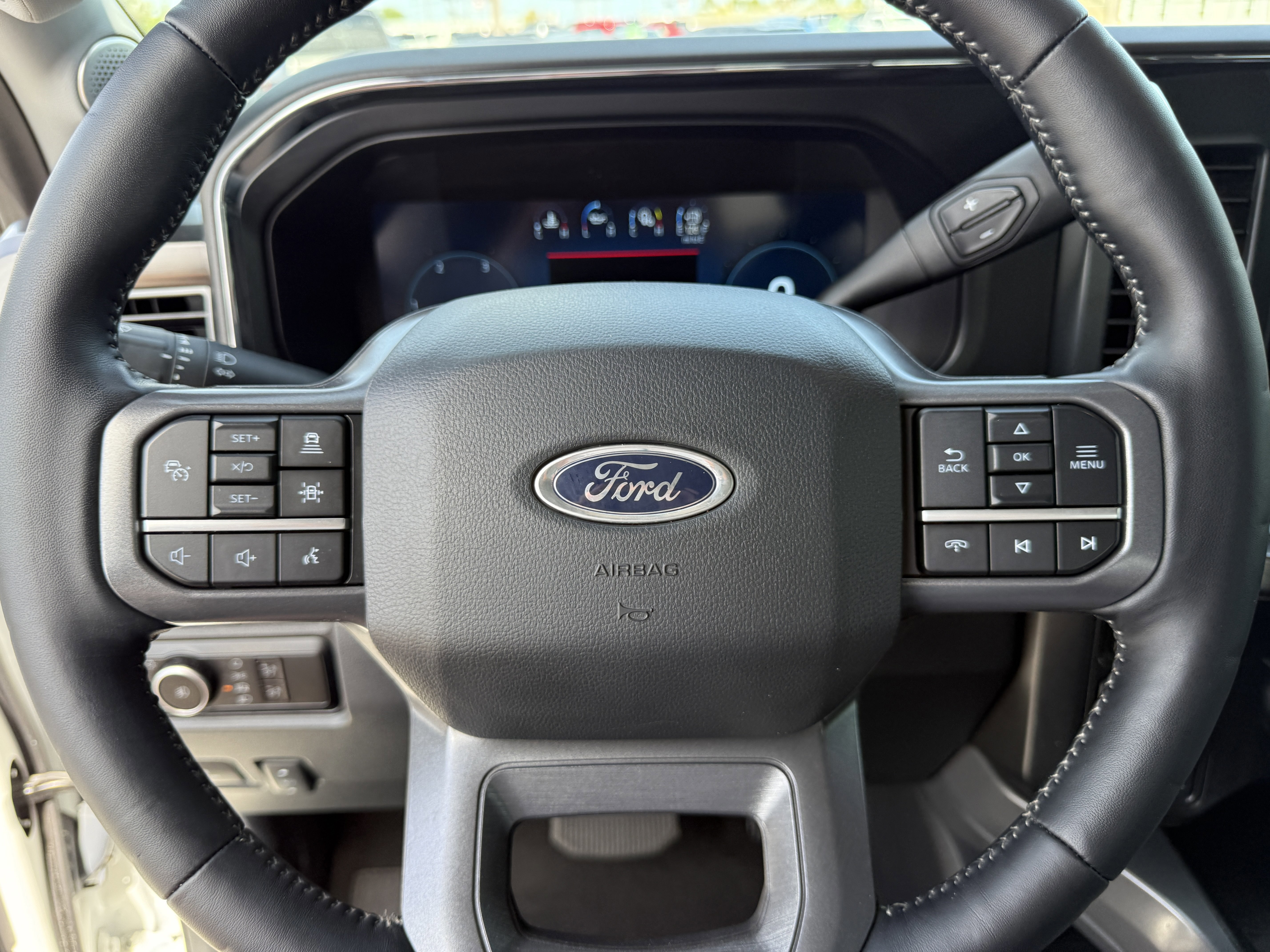 Certified 2024 Ford F450 Lariat w/ Lariat Ultimate Package image 28