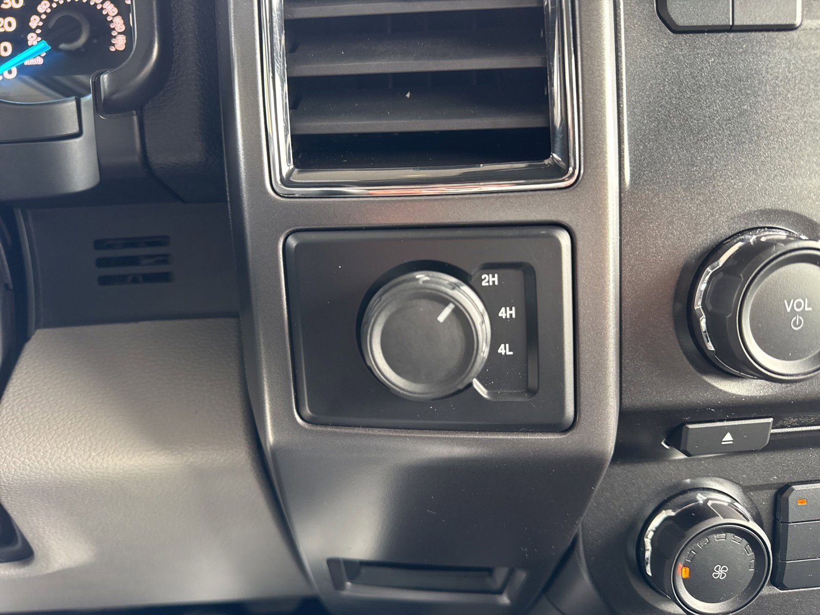 Certified 2017 Ford F150 XLT w/ XTR Package image 33