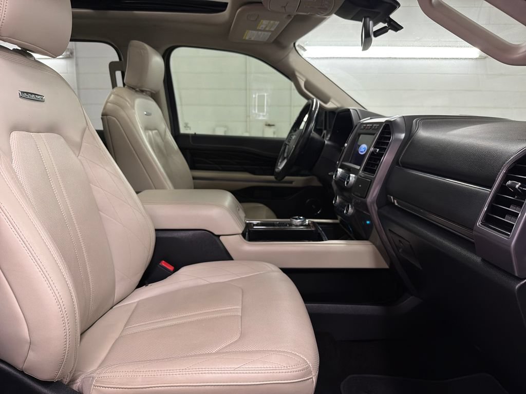 Certified 2019 Ford Expedition Platinum RWD image 30