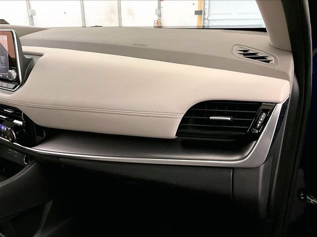 Used 2021 Nissan Rogue SV AWD/4WD image 15