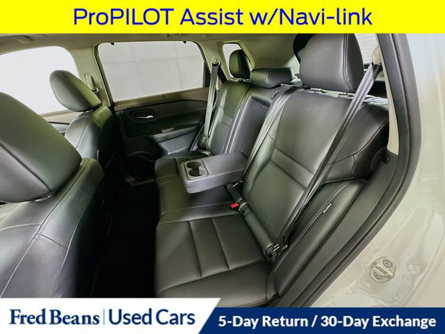 Used 2023 Nissan Rogue SL w/ SL Premium Package image 31