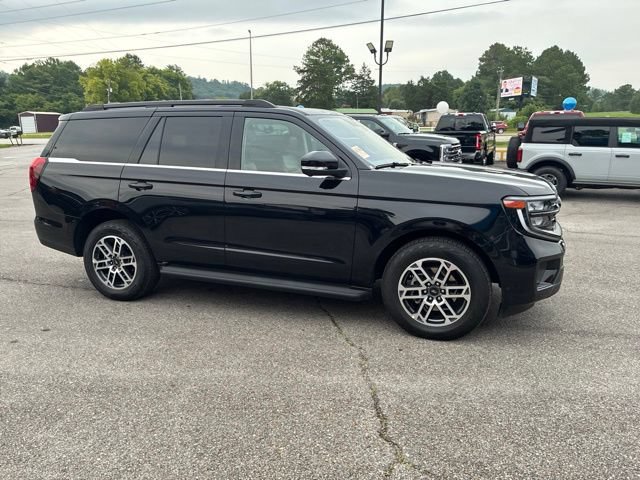 Certified 2025 Ford Expedition Active AWD/4WD image 40