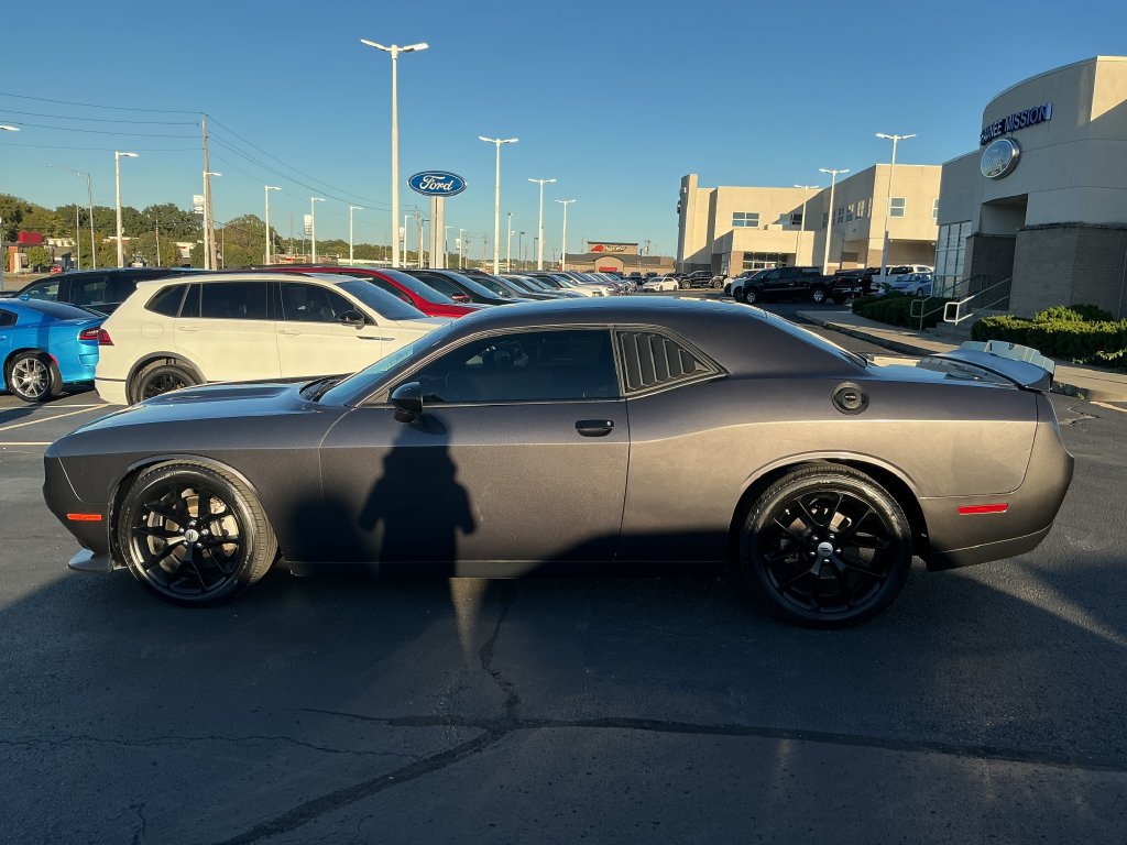 Used 2023 Dodge Challenger GT RWD image 2