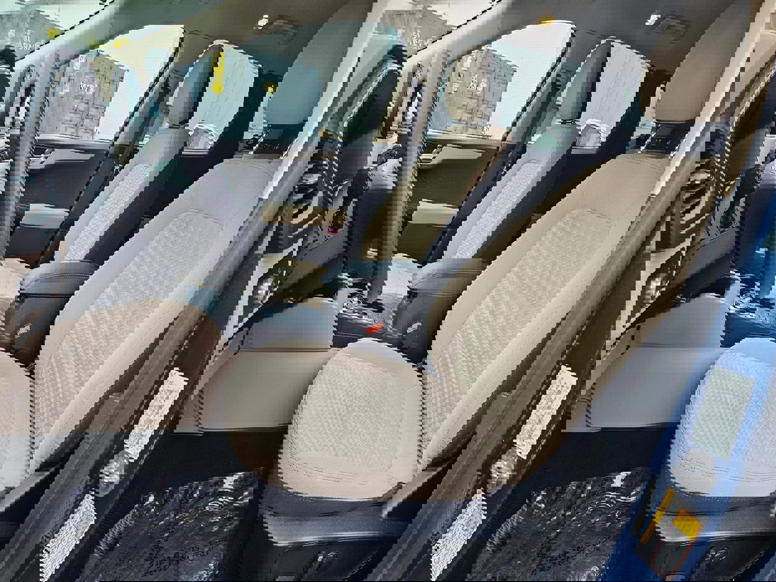 Certified 2020 Ford Escape SE image 15