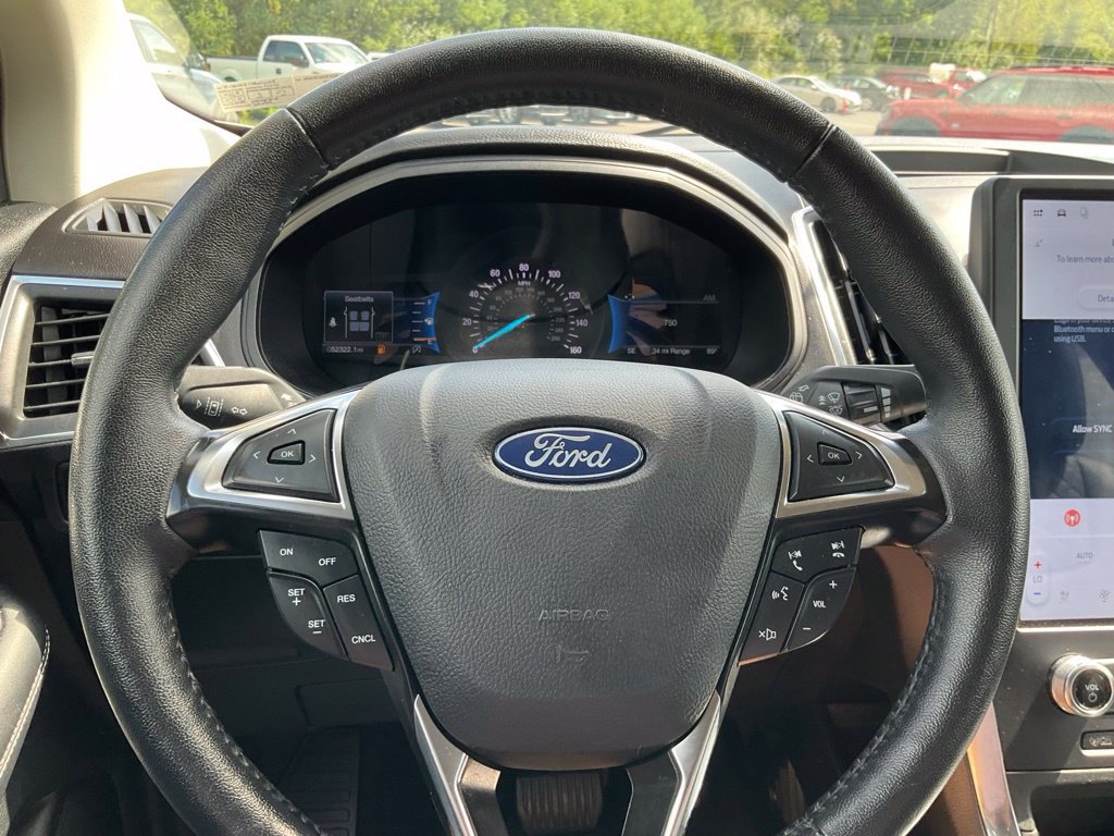 Certified 2024 Ford Edge Titanium AWD/4WD image 9