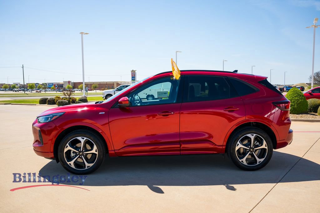 Certified 2024 Ford Escape ST-Line Elite image 2