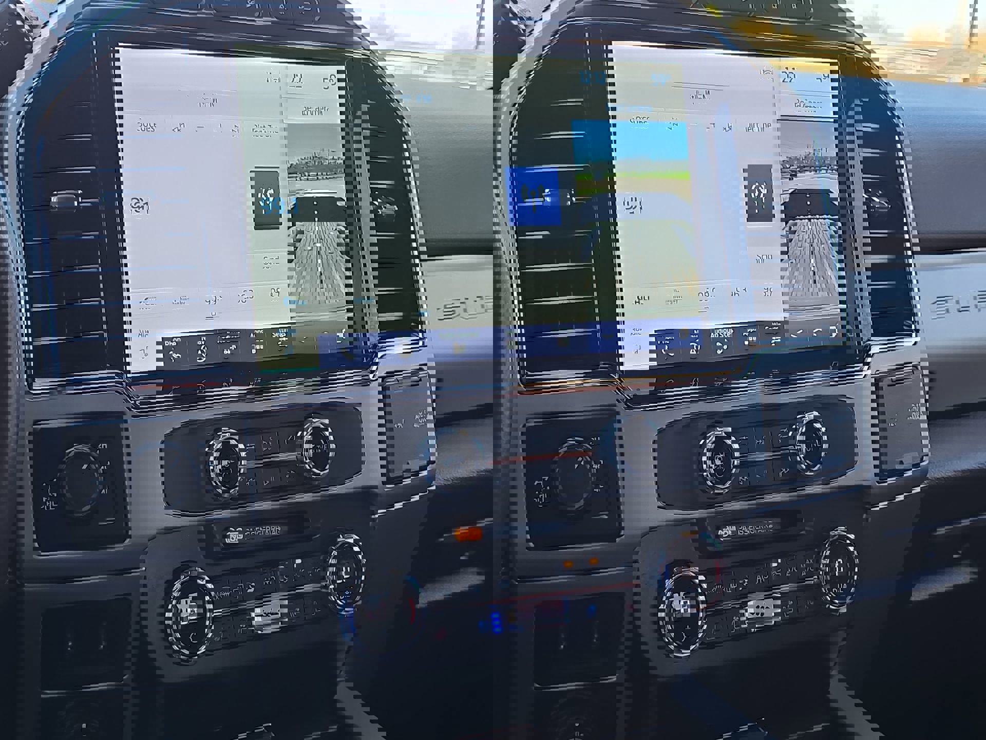 Certified 2022 Ford F250 King Ranch w/ King Ranch Ultimate Package image 16