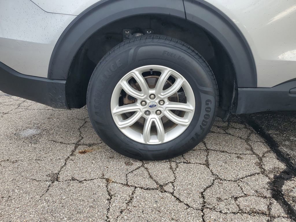 Certified 2021 Ford Explorer 4WD image 6