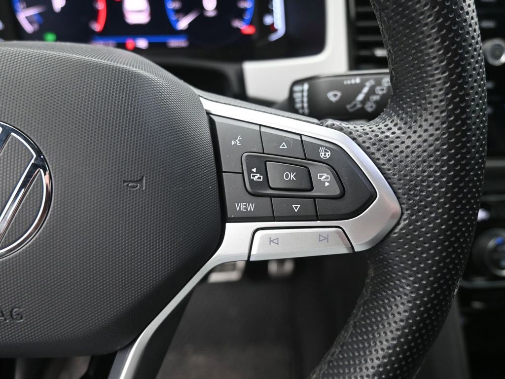 Used 2021 Volkswagen Atlas Cross Sport SEL R-Line image 15