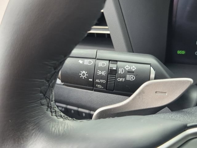 Used 2024 Lexus GX 550 w/ Accessory Package (2T) AWD/4WD image 32