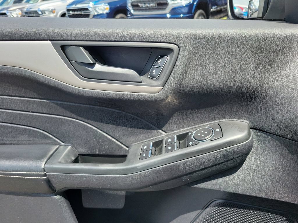 Certified 2022 Ford Escape SE FWD image 20