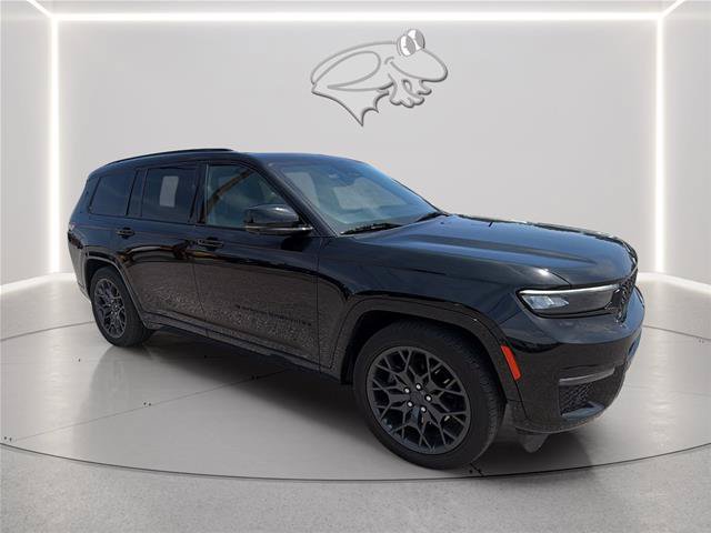 Used 2023 Jeep Grand Cherokee L Summit w/ Advanced Protech Group IV AWD/4WD image 7