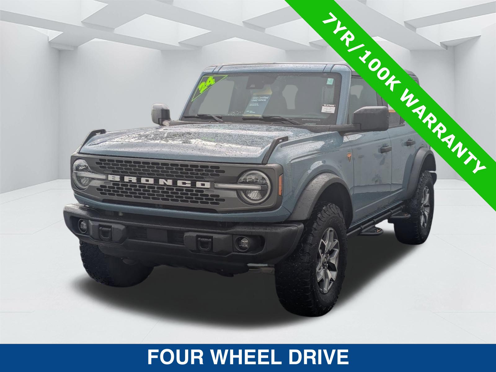 Certified 2022 Ford Bronco Badlands AWD/4WD image 8