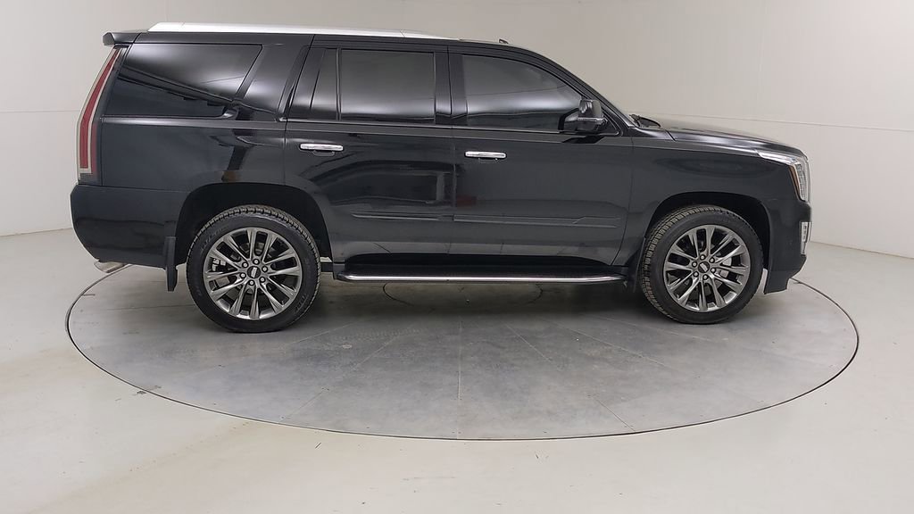 Used 2019 Cadillac Escalade Premium Luxury w/ Escalade Sport Edition AWD/4WD image 14