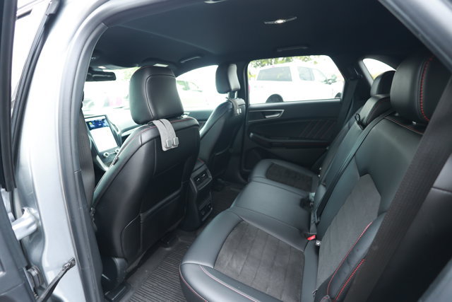 Certified 2022 Ford Edge ST-Line AWD/4WD image 10