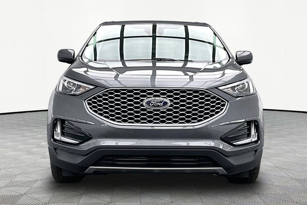 Certified 2023 Ford Edge SEL w/ Convenience Package AWD/4WD image 3