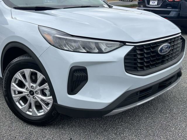 Certified 2025 Ford Escape Active image 9