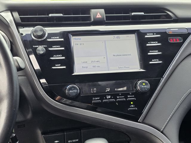 Used 2019 Toyota Camry SE FWD image 9