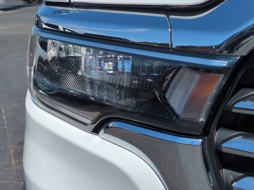 Used 2025 RAM 1500 Laramie image 9