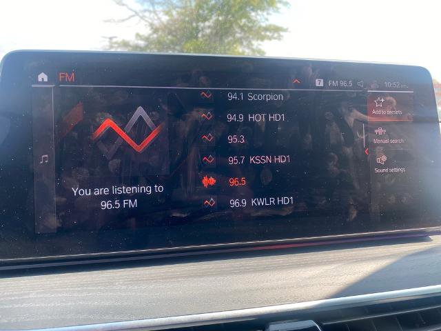 Used 2022 BMW 530i w/ Convenience Package image 19