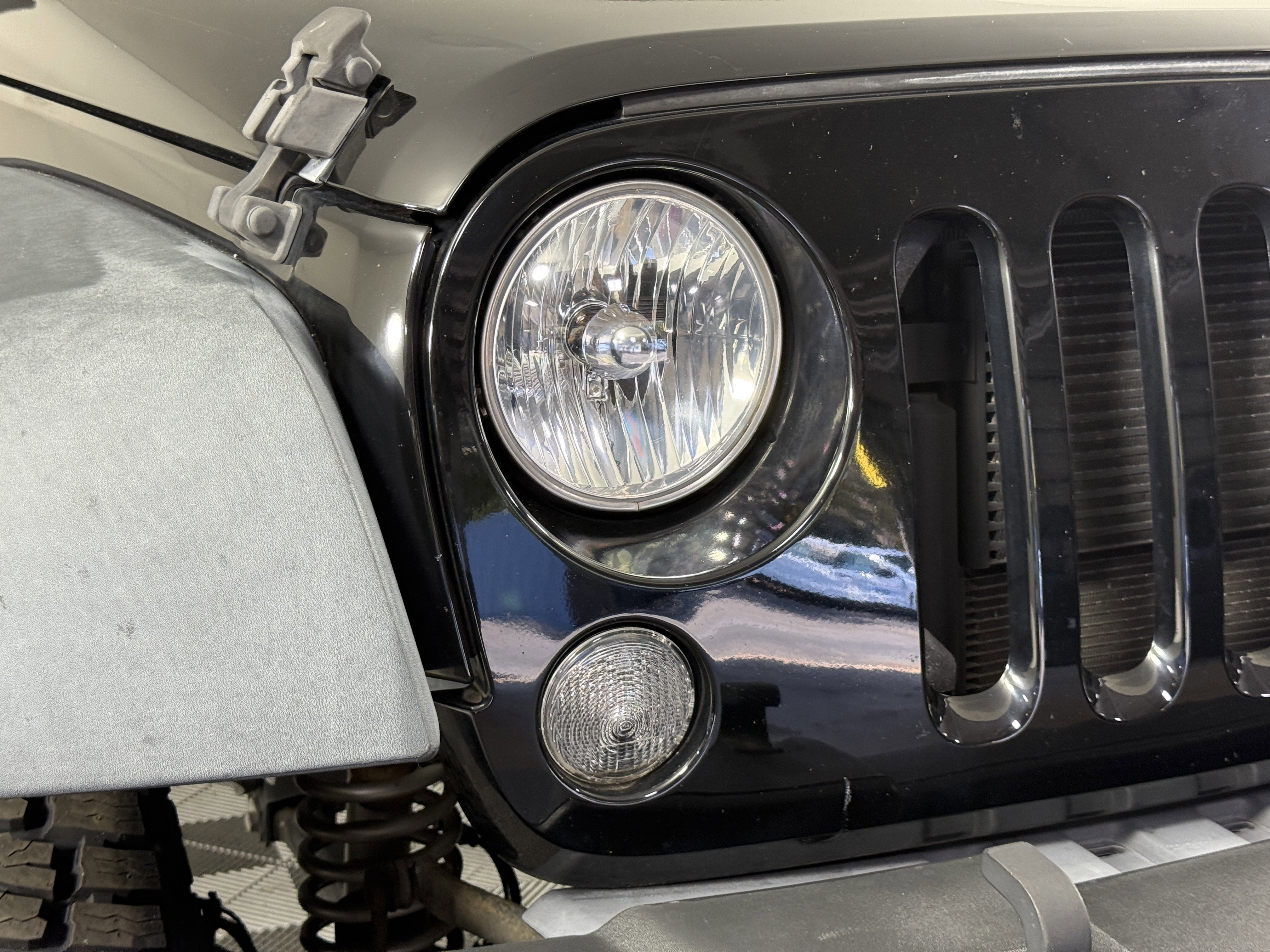 Used 2018 Jeep Wrangler Unlimited Sport S image 7