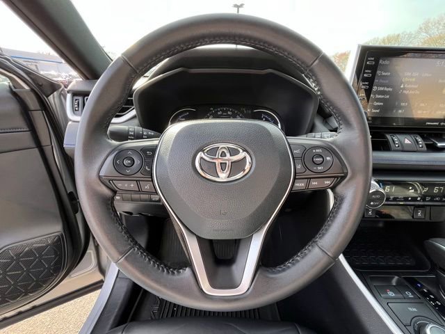 Used 2021 Toyota RAV4 XSE AWD/4WD image 25