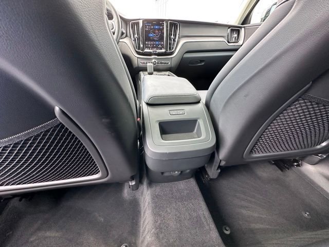 Used 2025 Volvo XC60 B5 Core AWD/4WD image 14
