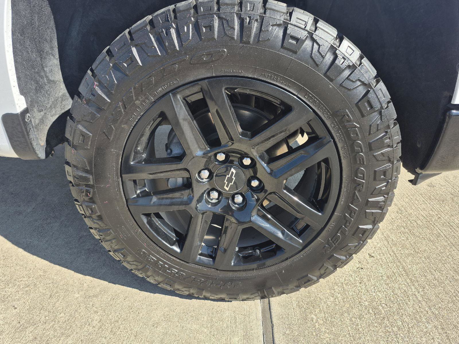 Used 2024 Chevrolet Silverado 1500 LT Trail Boss w/ Convenience Package II image 10