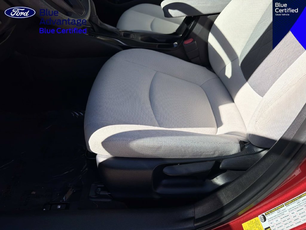 Used 2021 Toyota Corolla LE w/ Carpet Mat Package (TMS) FWD image 18