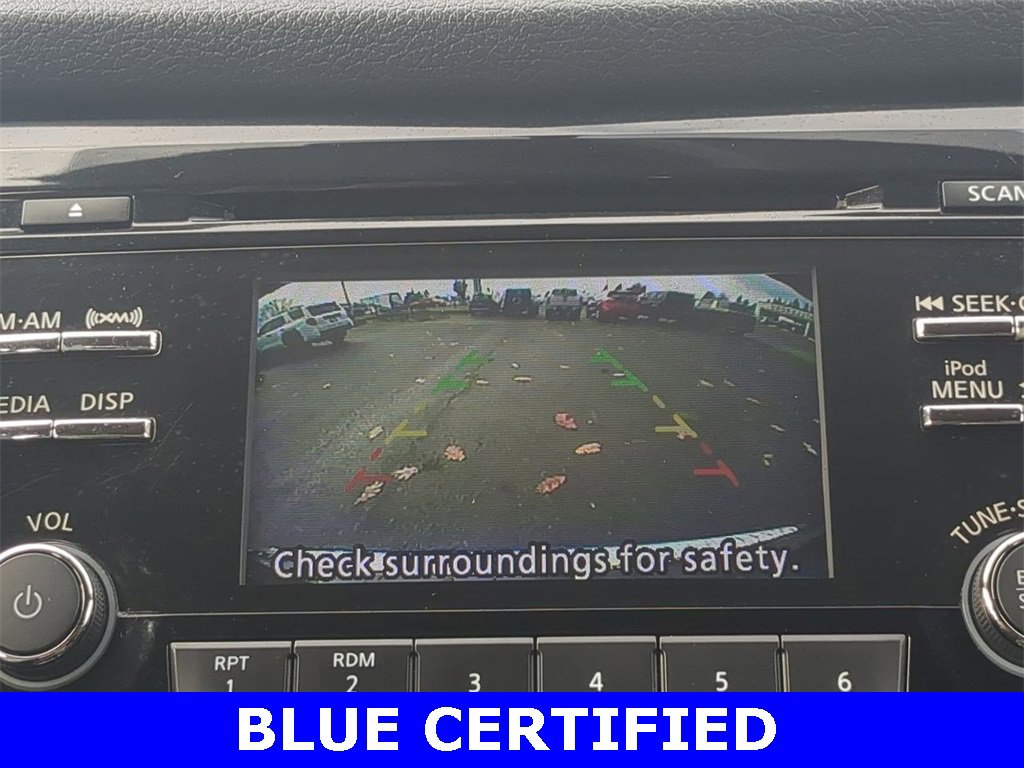 Used 2017 Nissan Rogue S image 18