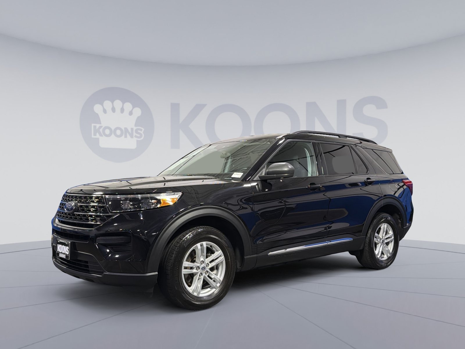 Certified 2024 Ford Explorer XLT w/ Class IV Trailer Tow Package
